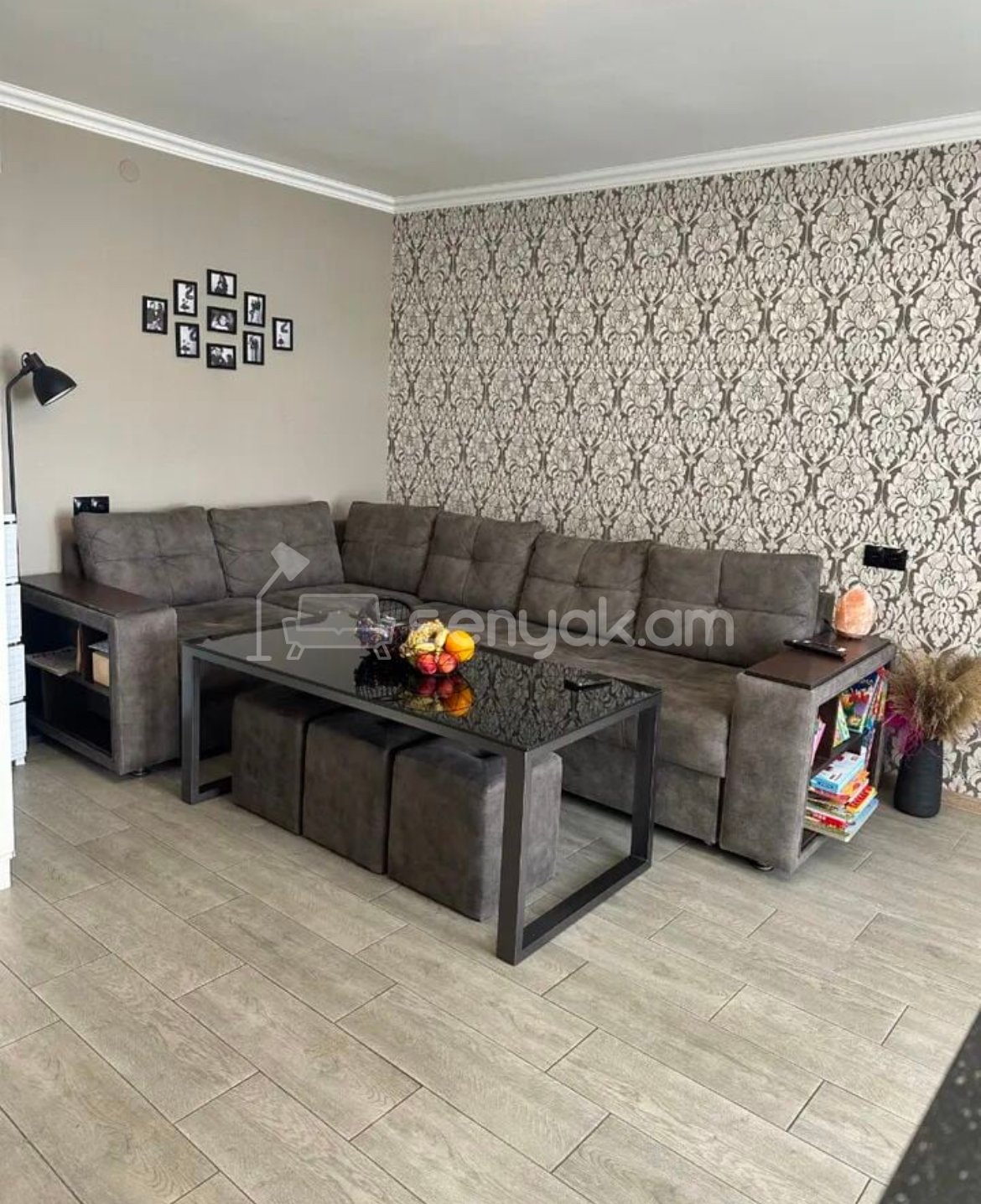 1 Սենյականոց Բնակարան Քարե Շենքում, 32քմ, 2/4 հարկ, Կապիտալ Վերանորոգված