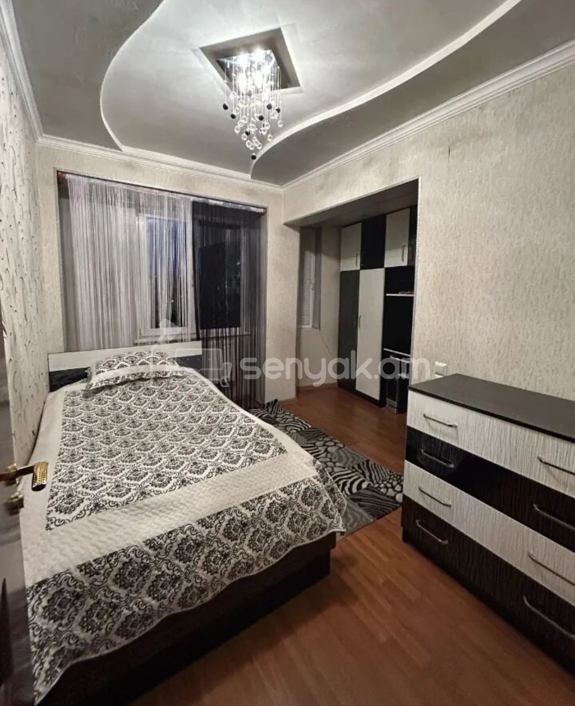 4 Սենյականոց Բնակարան, 89քմ, 1/9 հարկ, Կապիտալ Վերանորոգված