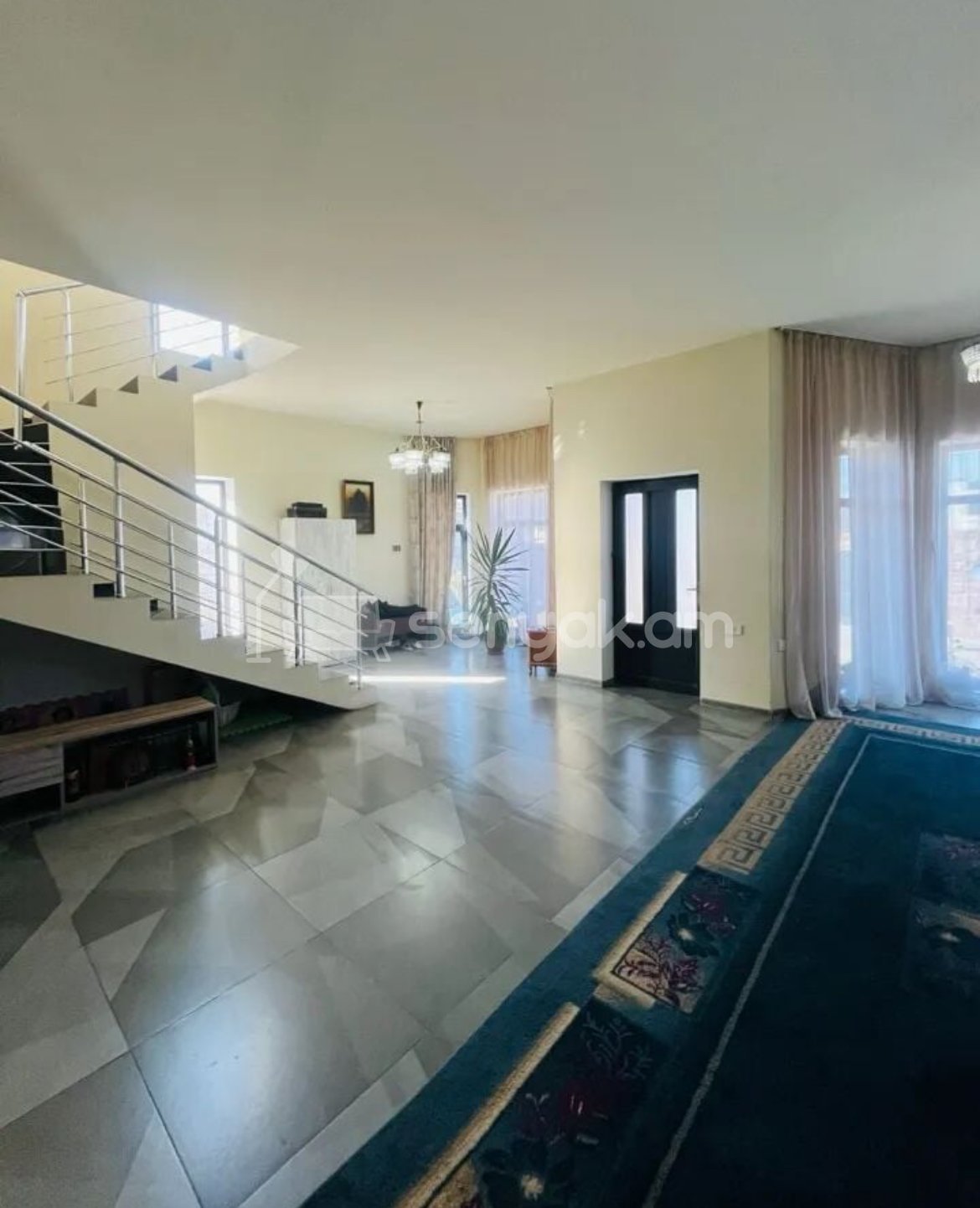 4 Սենյականոց Սեփական Տուն, 200քմ, Կապիտալ Վերանորոգված