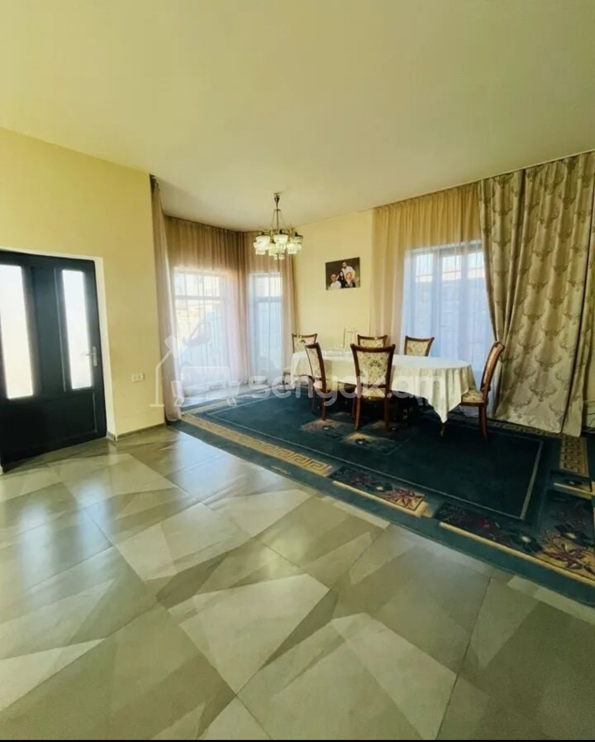 4 Սենյականոց Սեփական Տուն, 200քմ, Կապիտալ Վերանորոգված