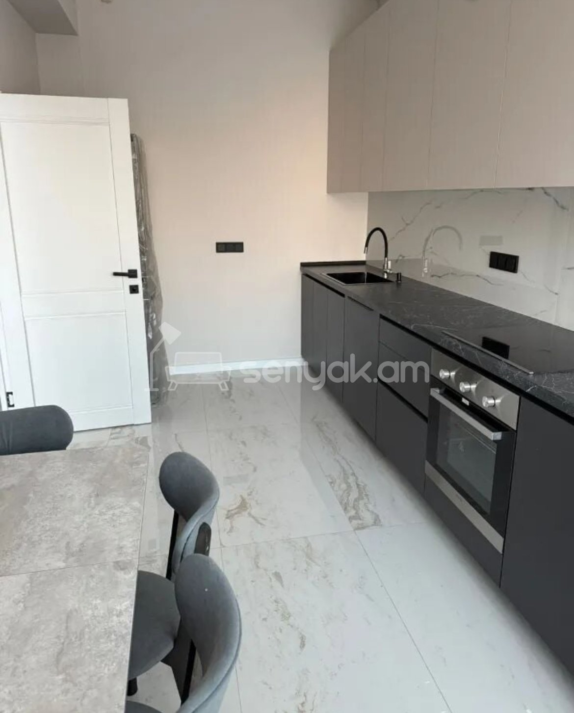 2 Սենյականոց Բնակարան, 72քմ, 3/11 հարկ, Կապիտալ Վերանորոգված