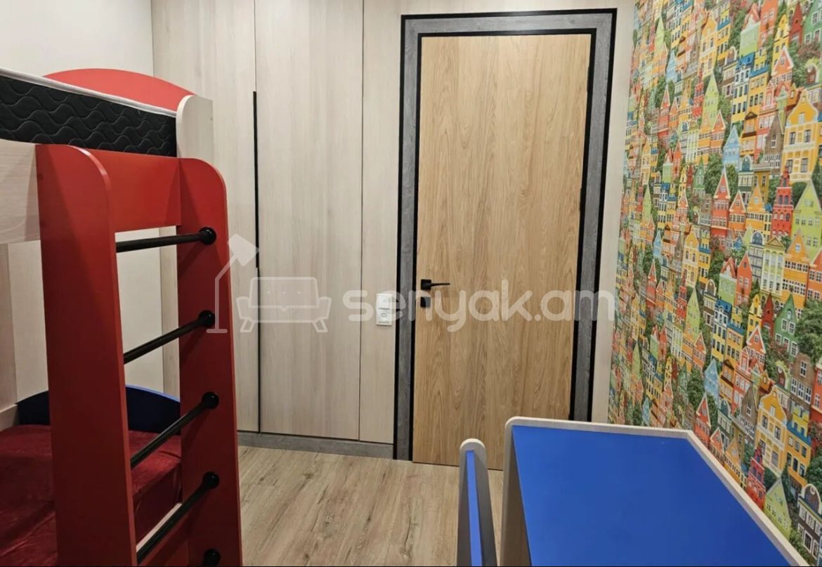 3 Սենյականոց Բնակարան, 70քմ, 1/9 հարկ, Կապիտալ Վերանորոգված