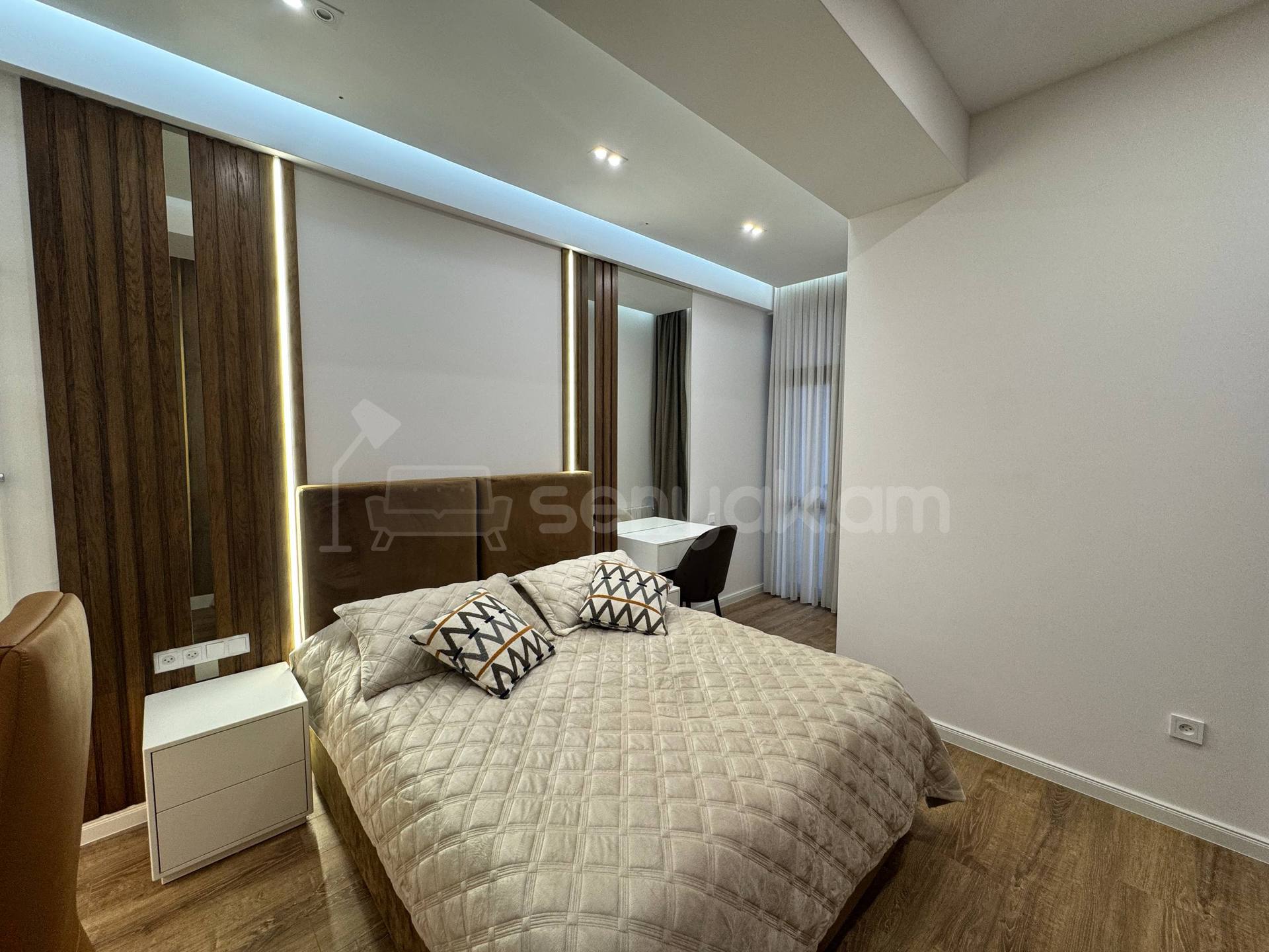 3 Սենյականոց Բնակարան Նորակառույցում, 90քմ, 6/7 հարկ, Դիզայներական Վերանորոգված, Կահավորված, Արևկող