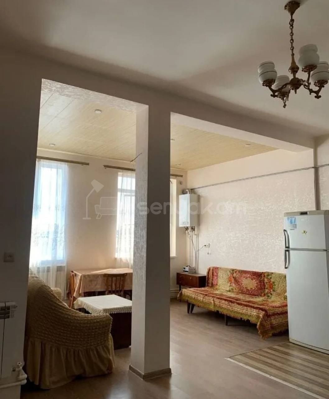 3 Սենյականոց Բնակարան Քարե Շենքում, 78քմ, 4/4 հարկ, Նորմալ Վիճակում, Կահավորված