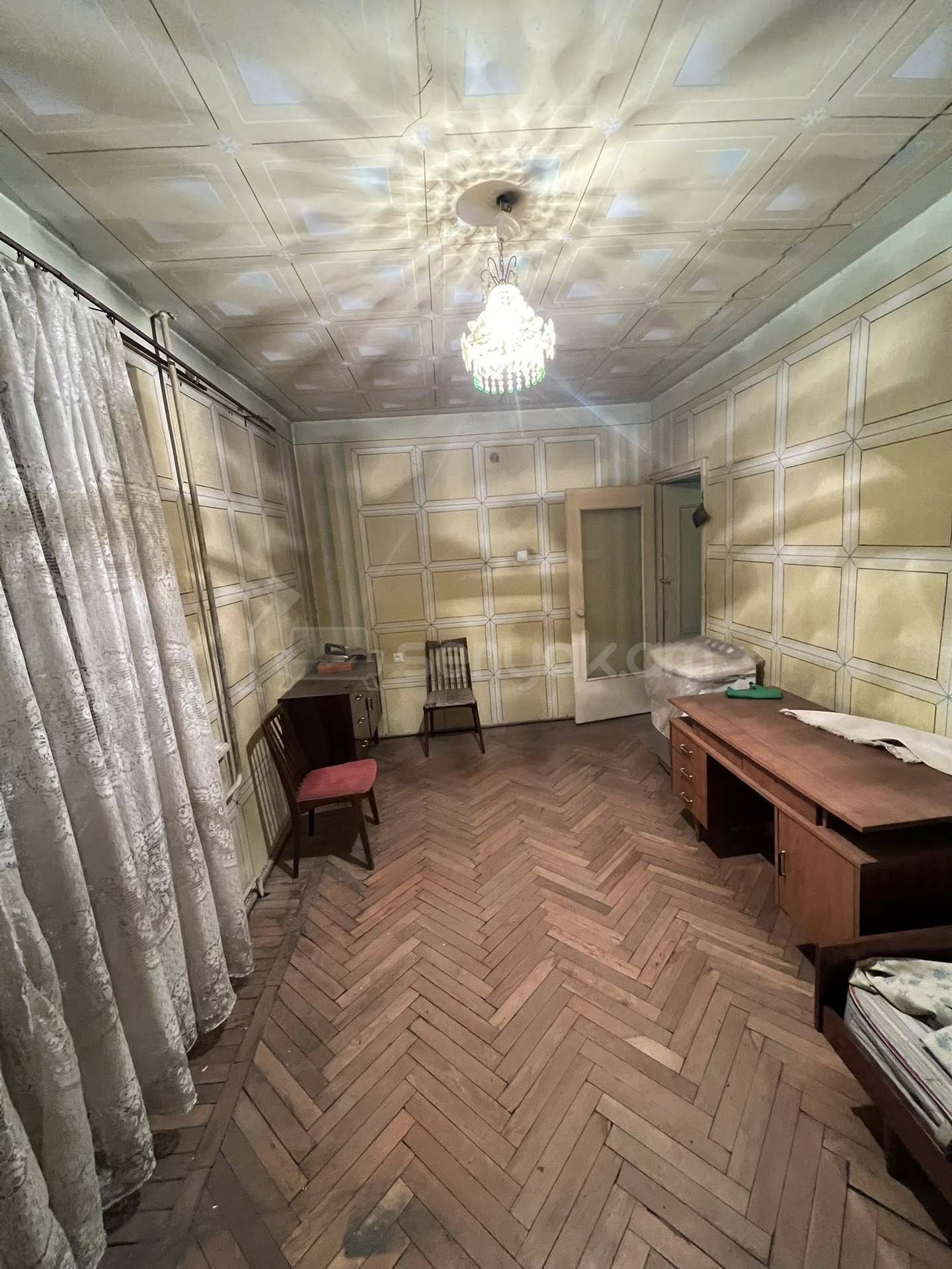 3 Սենյականոց Բնակարան Քարե Շենքում, 74քմ, 4/5 հարկ, Պետական Վիճակում