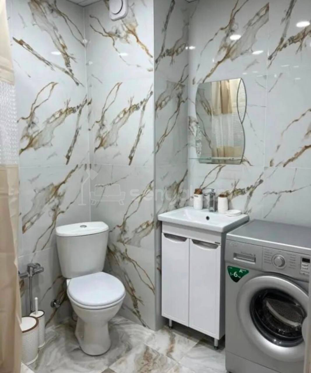 2 Սենյականոց Բնակարան, 40քմ, 1/4 հարկ, Կապիտալ Վերանորոգված, Կահավորված