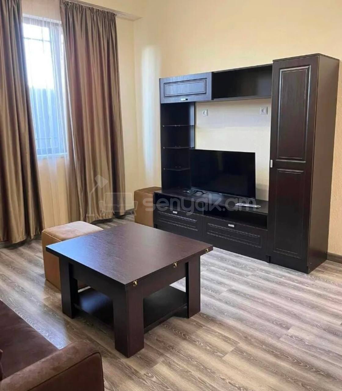 2 Սենյականոց Բնակարան, 40քմ, 1/4 հարկ, Կապիտալ Վերանորոգված, Կահավորված