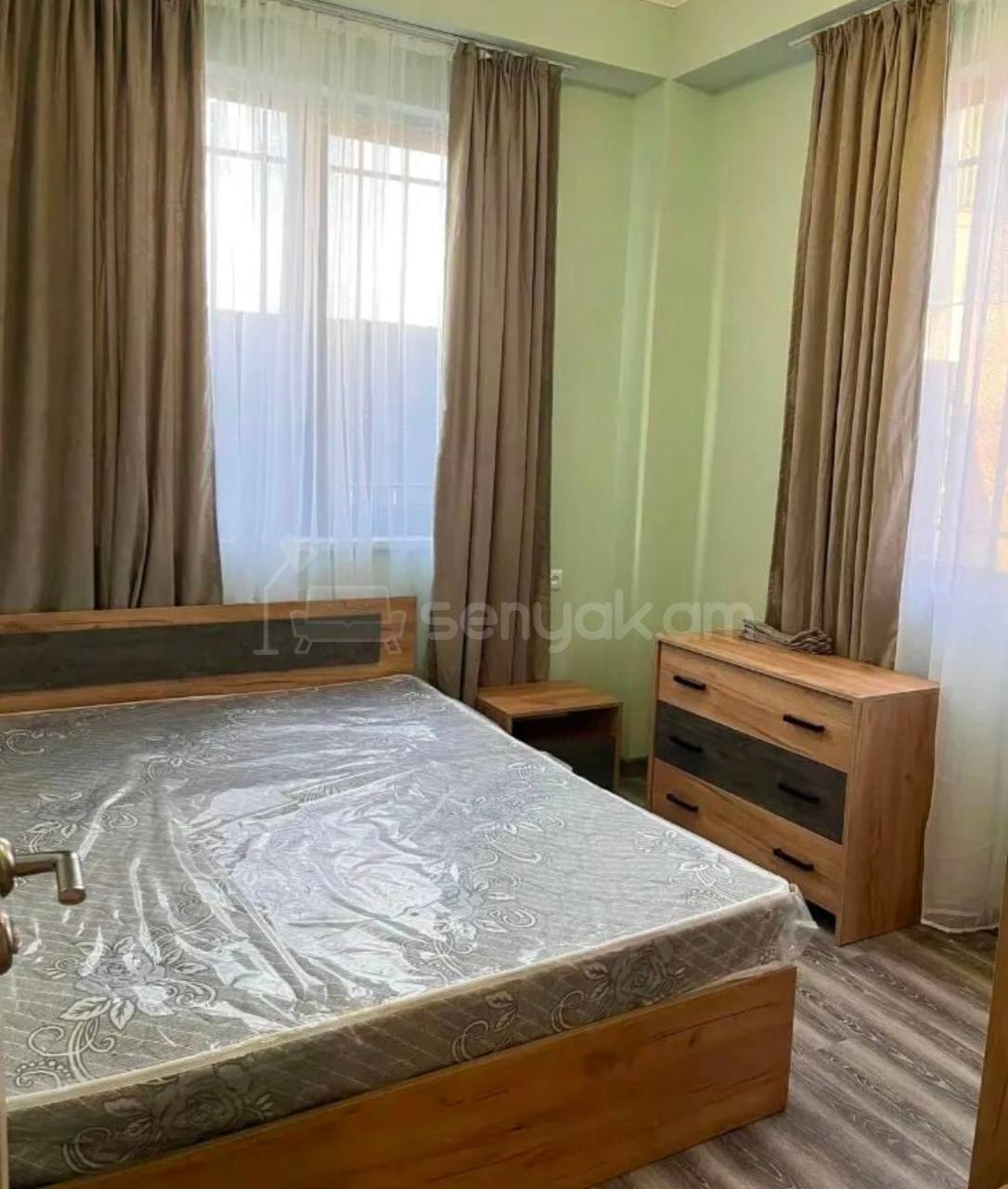 2 Սենյականոց Բնակարան, 40քմ, 1/4 հարկ, Կապիտալ Վերանորոգված, Կահավորված