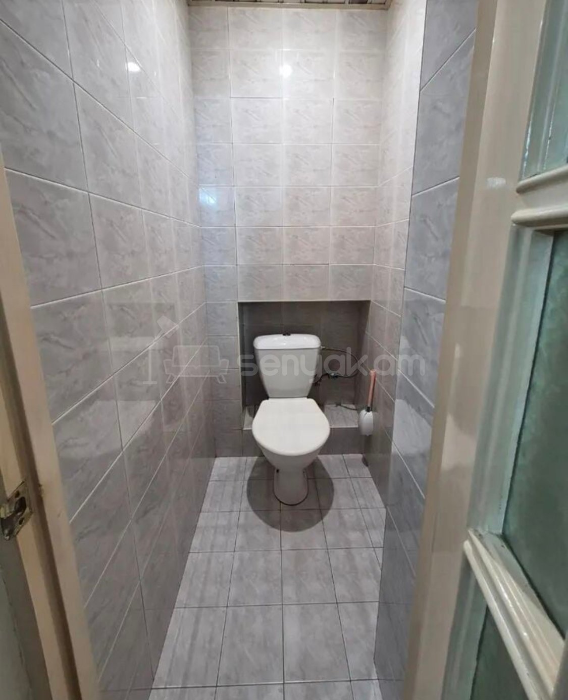 4 Սենյականոց Բնակարան Քարե Շենքում, 189քմ, 2/3 հարկ, Կապիտալ Վերանորոգված