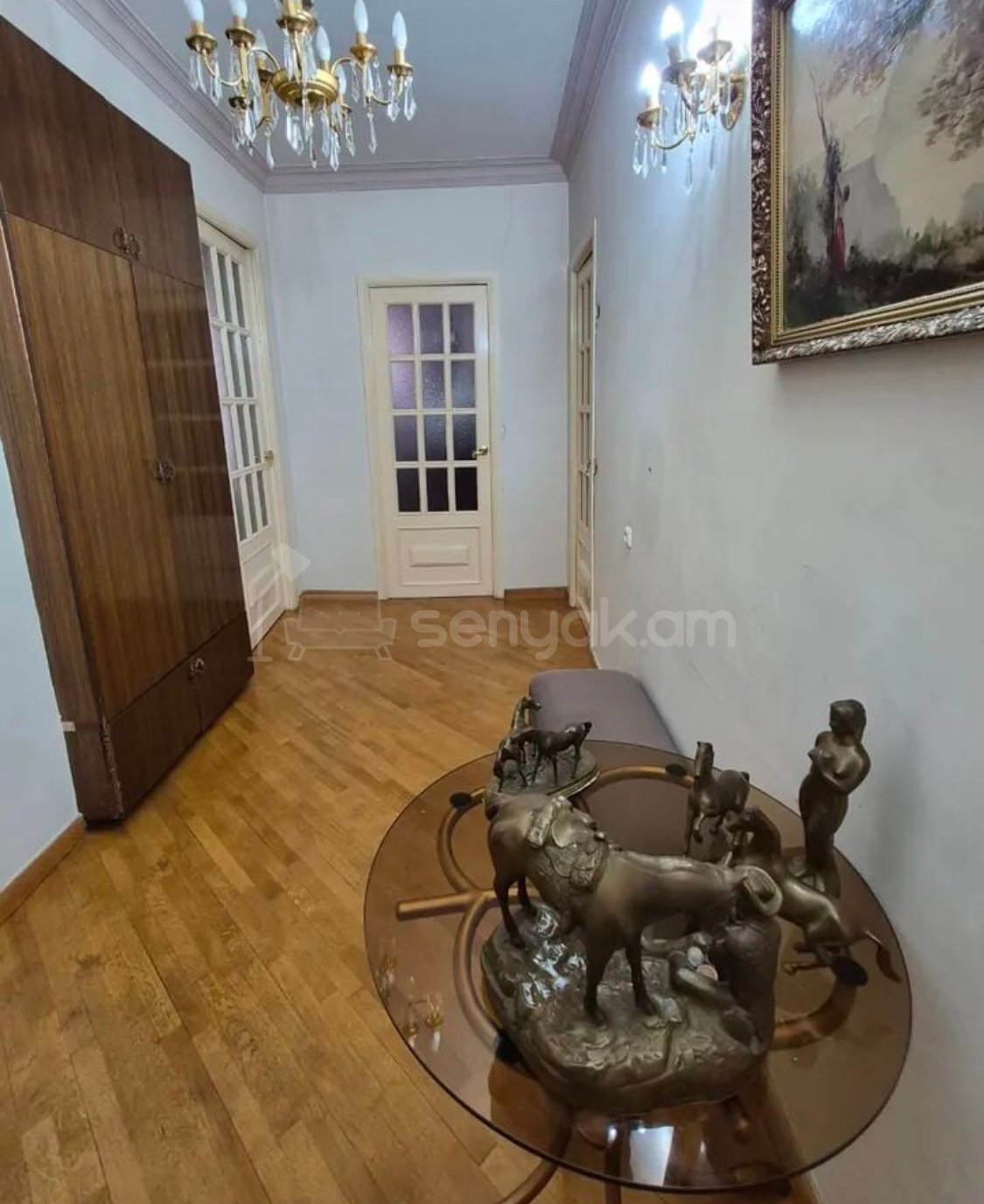 4 Սենյականոց Բնակարան Քարե Շենքում, 189քմ, 2/3 հարկ, Կապիտալ Վերանորոգված