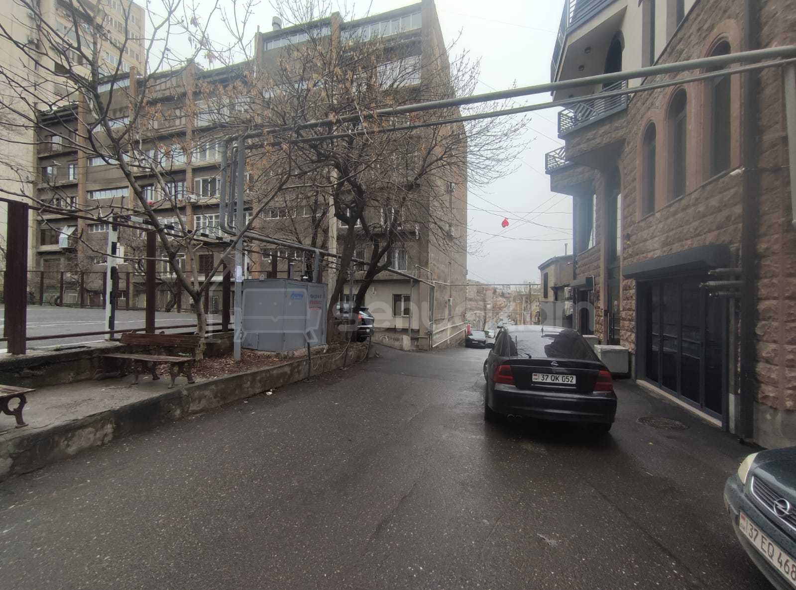 3 Սենյականոց Բնակարան, 63քմ, 6/9 հարկ, Կապիտալ Վերանորոգված