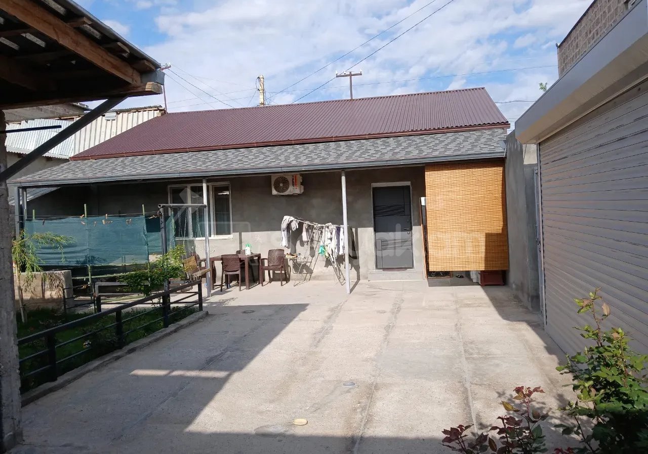 3 Սենյականոց Սեփական Տուն, 90քմ, Կապիտալ Վերանորոգված, Ավտոտնակով