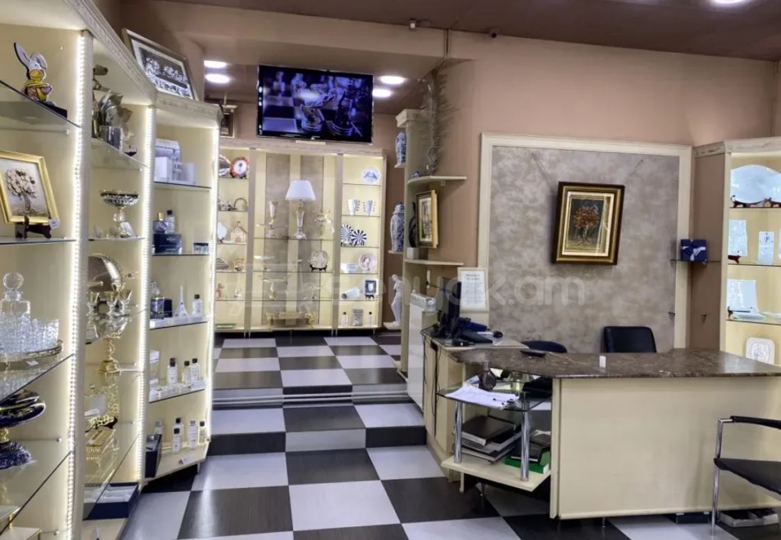 Առևտրի Տարածք, 95քմ, Կապիտալ Վերանորոգված