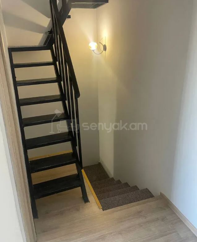 4 Սենյականոց Սեփական Տուն, 120քմ, Կապիտալ Վերանորոգված, Կահավորված, Ավտոտնակով