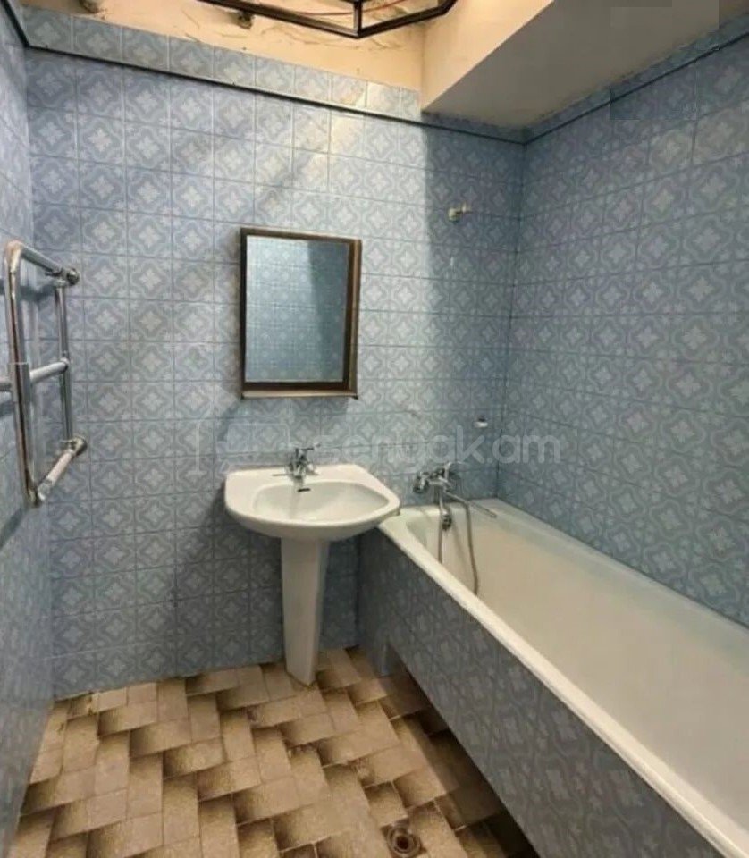 3 Սենյականոց Բնակարան, 97քմ, 10/14 հարկ, Պետական Վիճակում