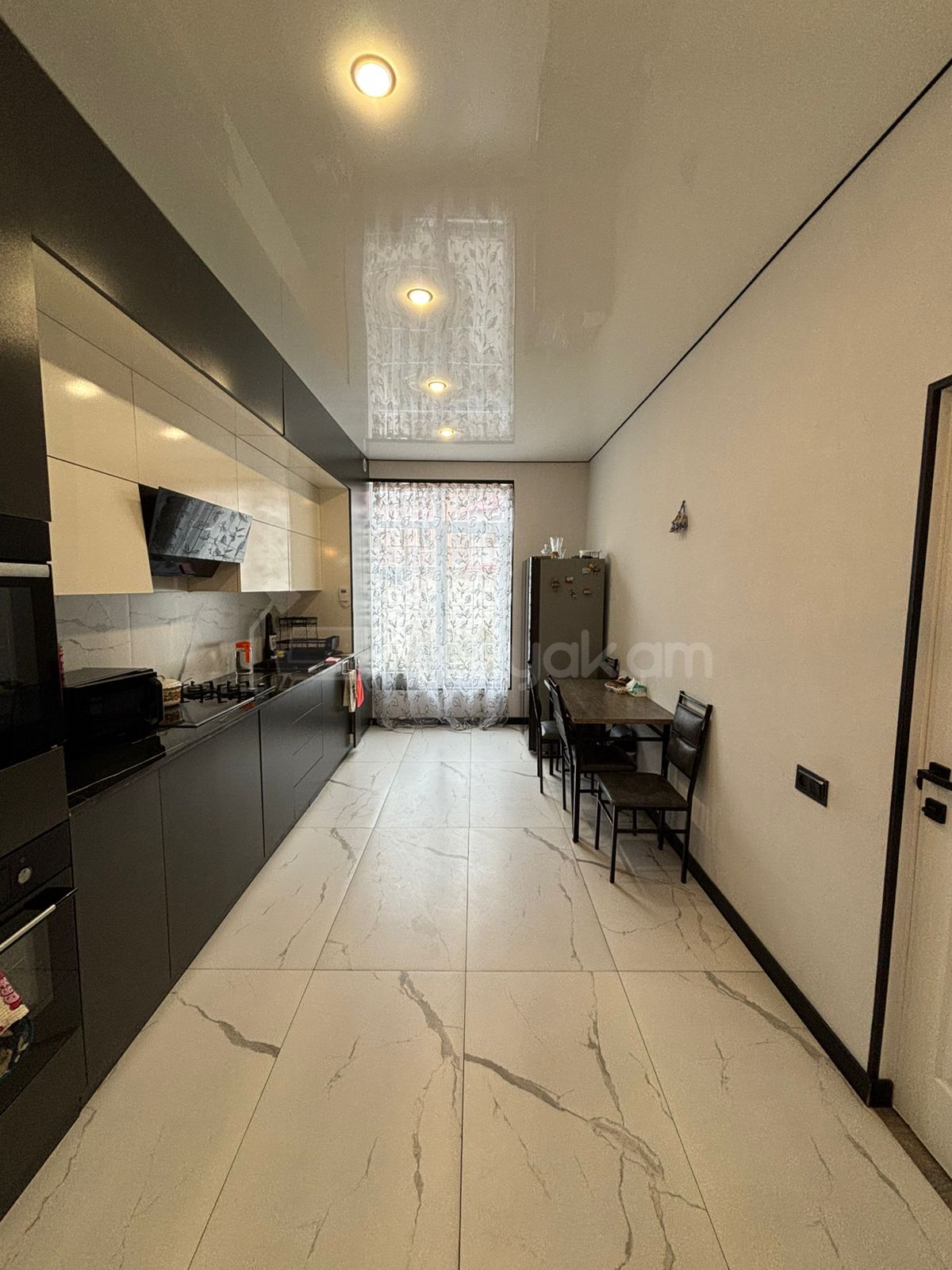 4 Սենյականոց Սեփական Տուն, 122քմ, Կապիտալ Վերանորոգված