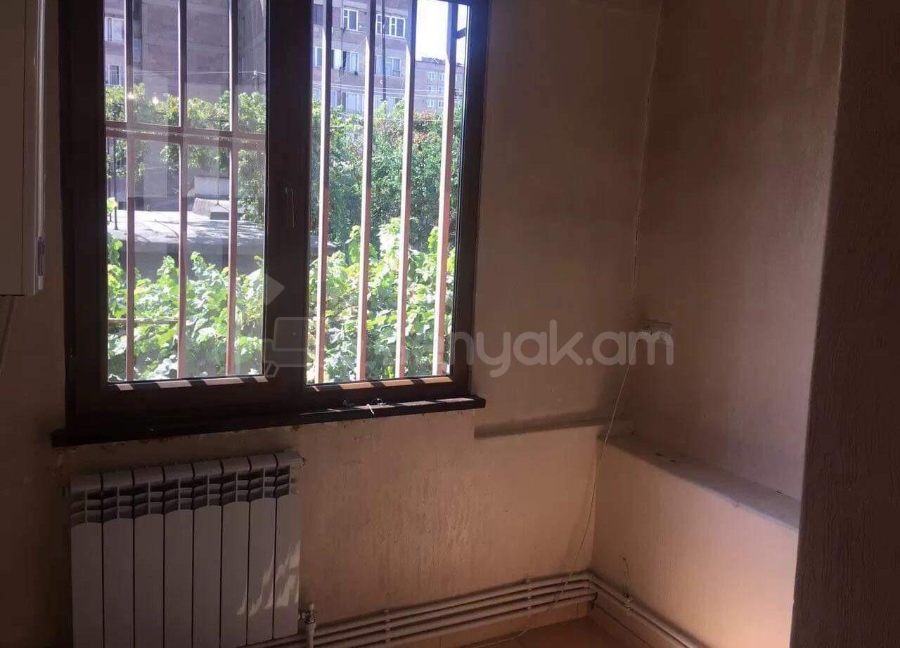 3 Սենյականոց Բնակարան, 61քմ, 1/9 հարկ, Կապիտալ Վերանորոգված