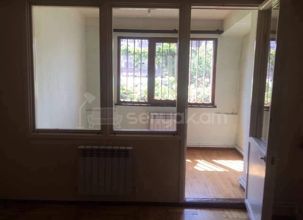 3 Սենյականոց Բնակարան, 61քմ, 1/9 հարկ, Կապիտալ Վերանորոգված