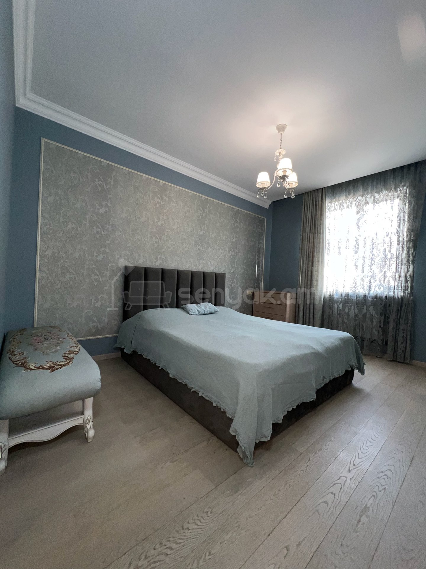 3 Սենյականոց Բնակարան Քարե Շենքում, 76քմ, 2/7 հարկ, Դիզայներական Վերանորոգված