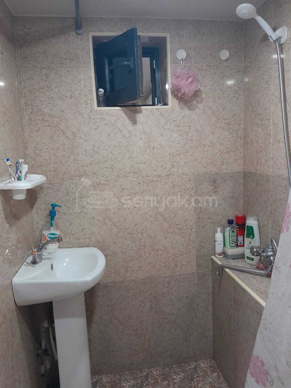 2 Սենյականոց Բնակարան Քարե Շենքում, 40քմ, 1/1 հարկ, Նորմալ Վիճակում, Կահավորված