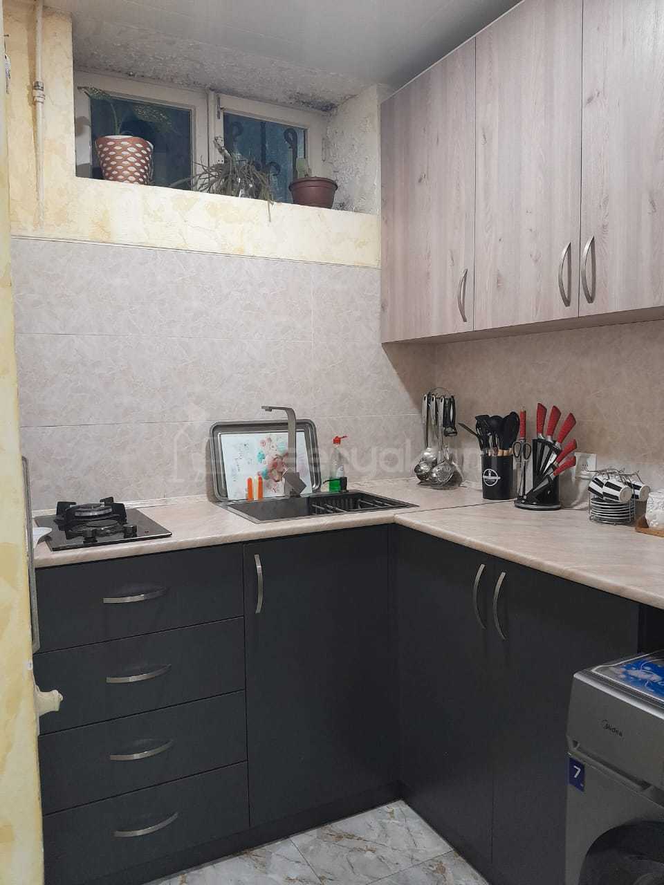 2 Սենյականոց Բնակարան Քարե Շենքում, 40քմ, 1/1 հարկ, Նորմալ Վիճակում, Կահավորված