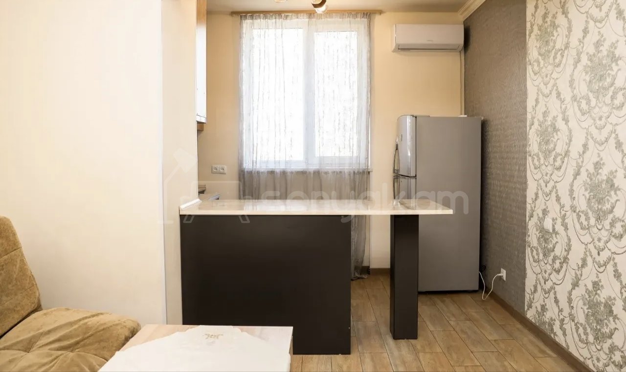 2 Սենյականոց Բնակարան, 46քմ, 5/9 հարկ, Կապիտալ Վերանորոգված, Կահավորված, Արևկող