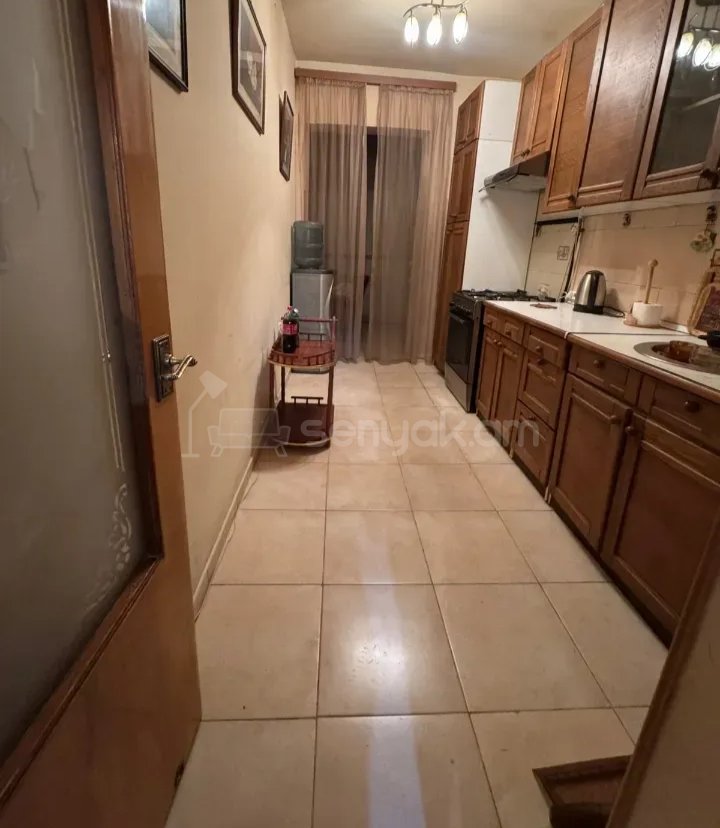 3 Սենյականոց Բնակարան, 78քմ, 4/9 հարկ, Նորմալ Վիճակում, Կահավորված, Արևկող