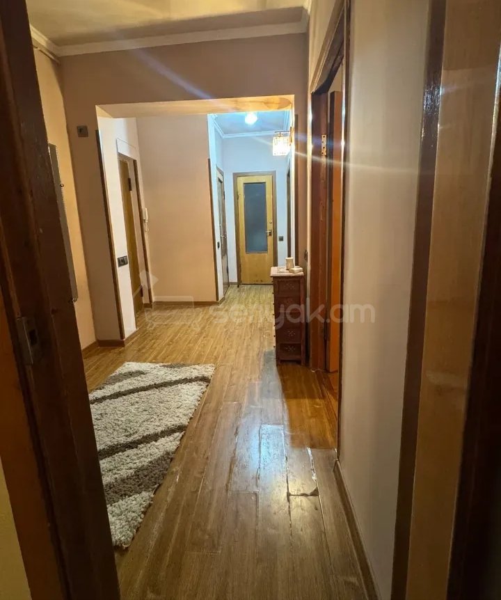 3 Սենյականոց Բնակարան, 78քմ, 4/9 հարկ, Նորմալ Վիճակում, Կահավորված, Արևկող