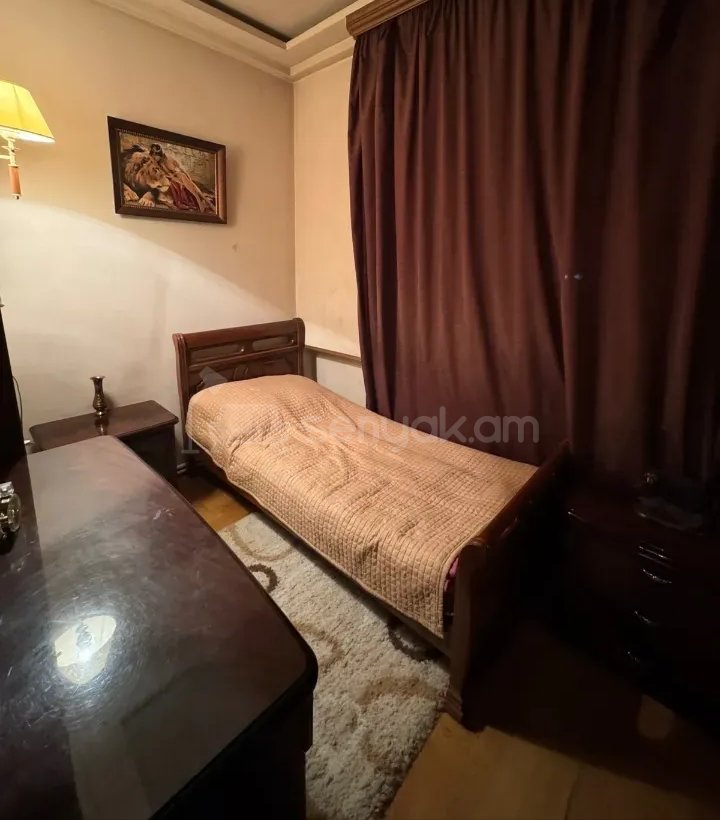 3 Սենյականոց Բնակարան, 78քմ, 4/9 հարկ, Նորմալ Վիճակում, Կահավորված, Արևկող