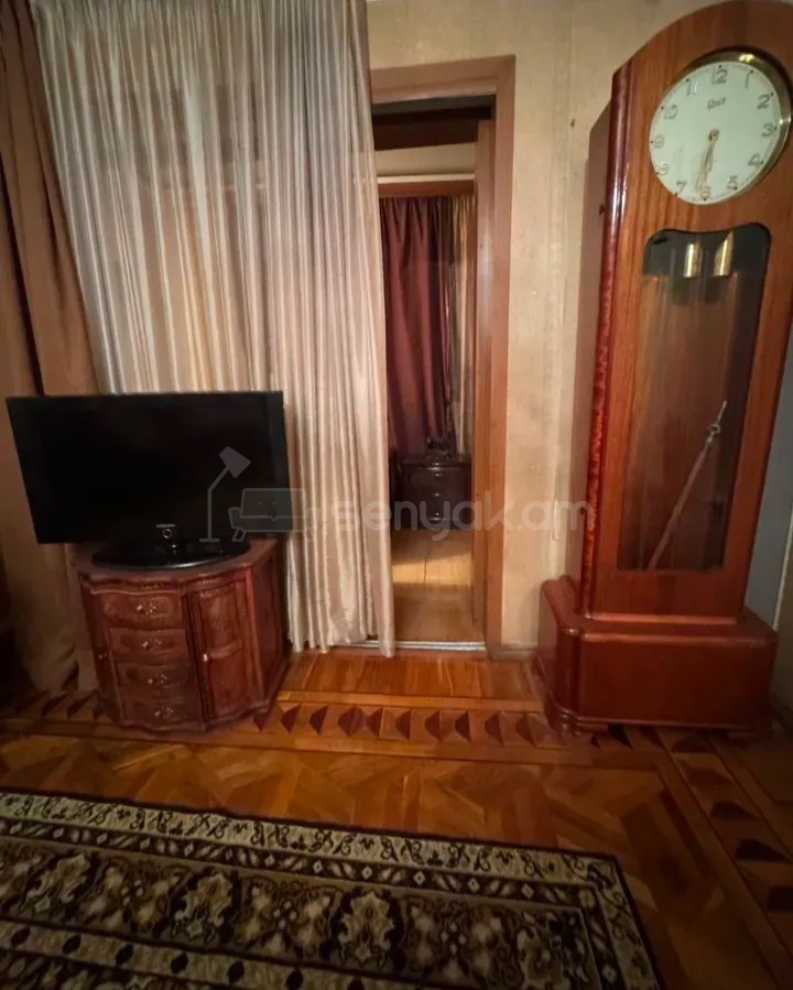 3 Սենյականոց Բնակարան, 75քմ, 2/9 հարկ, Նորմալ Վիճակում, Կահավորված