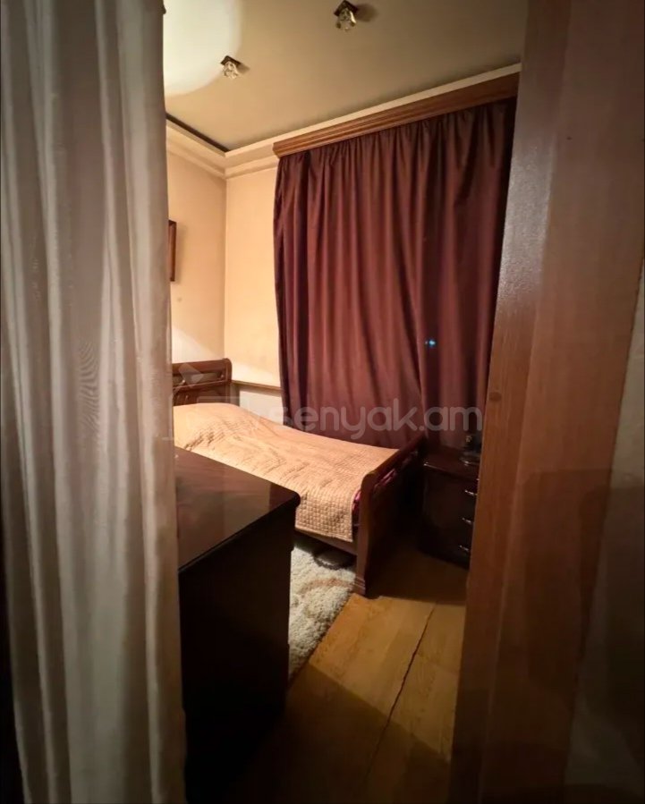 3 Սենյականոց Բնակարան, 75քմ, 2/9 հարկ, Նորմալ Վիճակում, Կահավորված