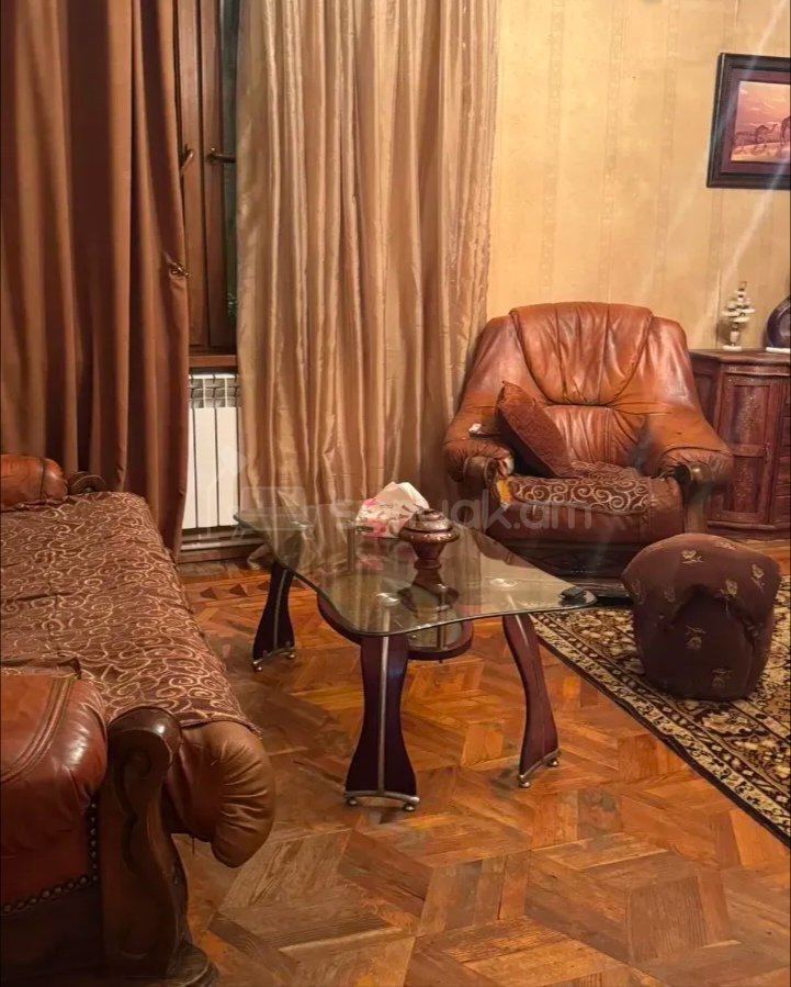 3 Սենյականոց Բնակարան, 75քմ, 2/9 հարկ, Նորմալ Վիճակում, Կահավորված