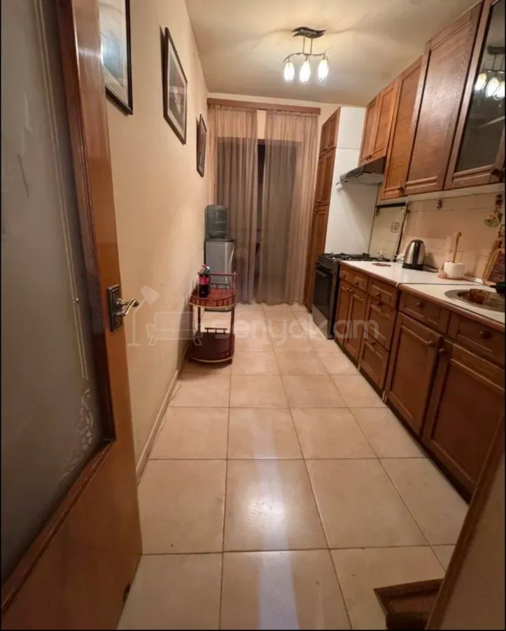 3 Սենյականոց Բնակարան, 75քմ, 2/9 հարկ, Նորմալ Վիճակում, Կահավորված