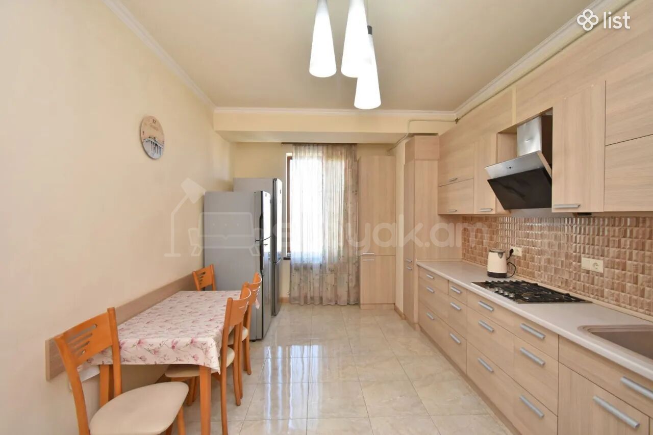 3 Սենյականոց Բնակարան, 110քմ, 7/14 հարկ, Կապիտալ Վերանորոգված