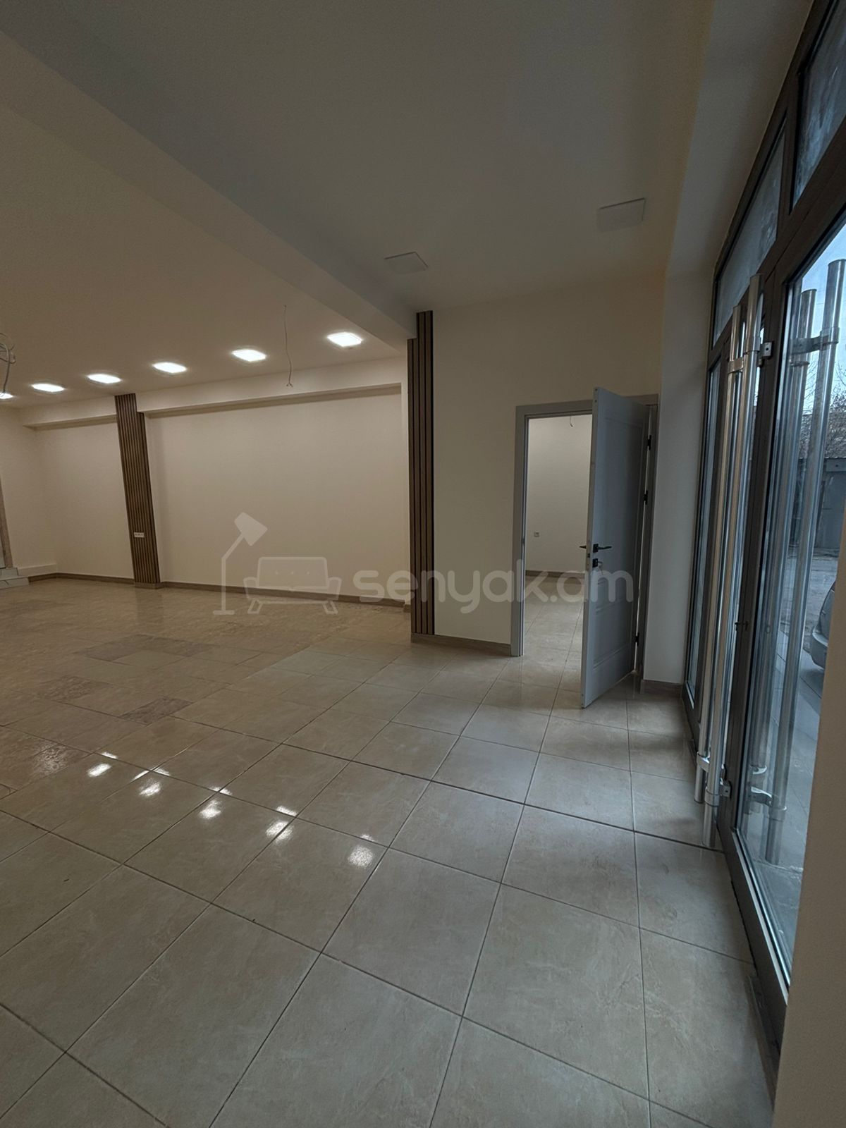 Կոմերցիոն Տարածք, 140քմ, Կապիտալ Վերանորոգված