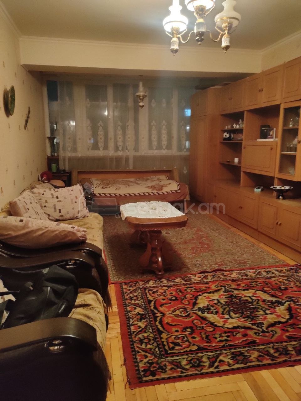 3 Սենյականոց Բնակարան Քարե Շենքում, 76քմ, 1/5 հարկ, Կոսմետիկ Վերանորոգված