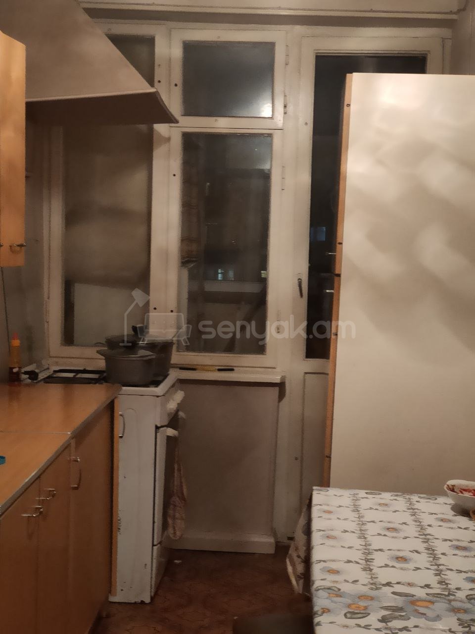 3 Սենյականոց Բնակարան Քարե Շենքում, 76քմ, 1/5 հարկ, Կոսմետիկ Վերանորոգված