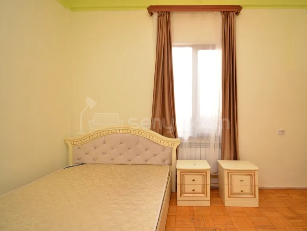 2 Սենյականոց Բնակարան Քարե Շենքում, 60քմ, 3/3 հարկ, Կապիտալ Վերանորոգված