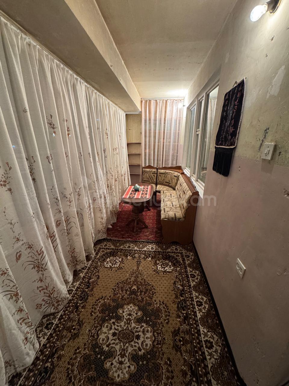 4 Սենյականոց Բնակարան, 96քմ, 3/9 հարկ, Նորմալ Վիճակում, Կահավորված, Արևկող