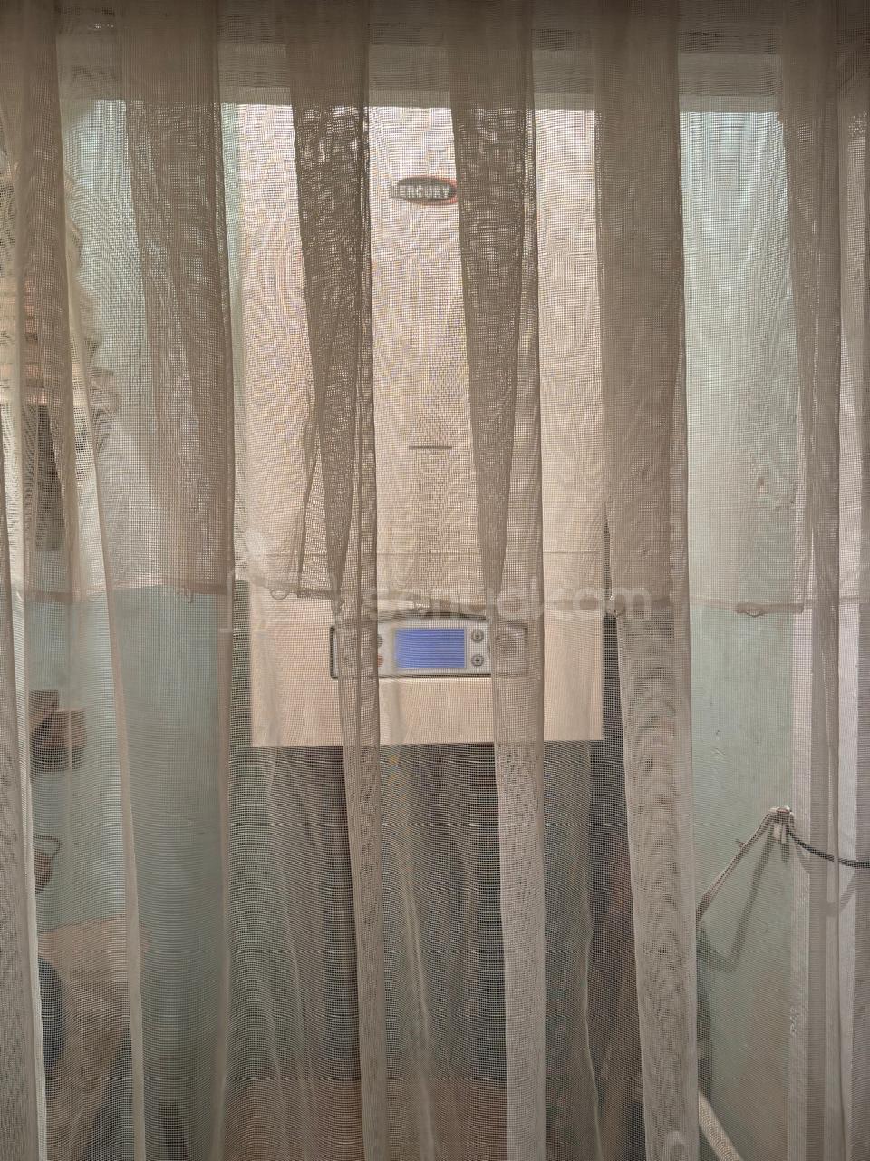 4 Սենյականոց Բնակարան, 96քմ, 3/9 հարկ, Նորմալ Վիճակում, Կահավորված, Արևկող