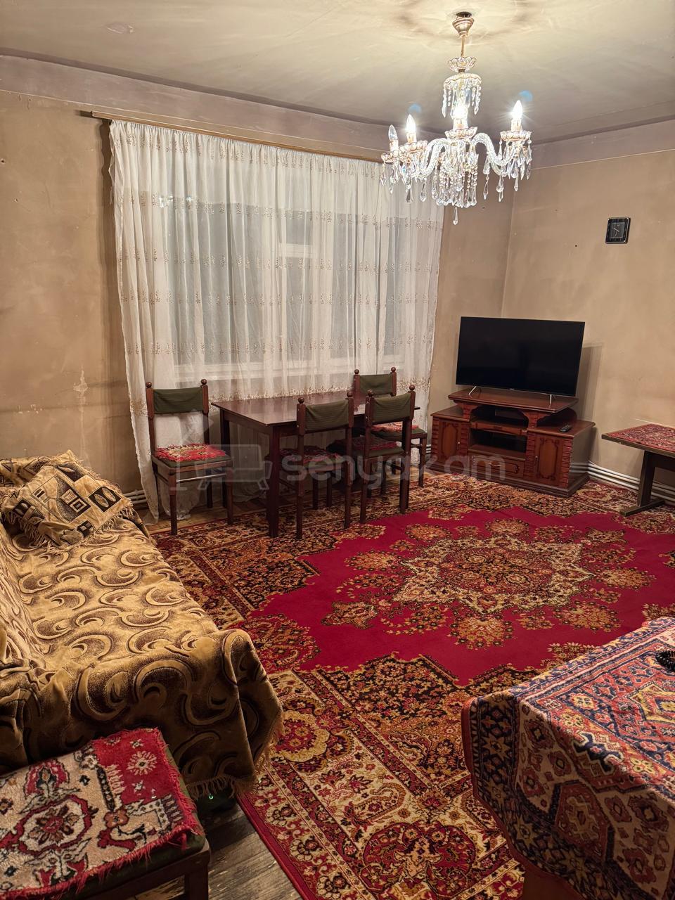 4 Սենյականոց Բնակարան, 96քմ, 3/9 հարկ, Նորմալ Վիճակում, Կահավորված, Արևկող