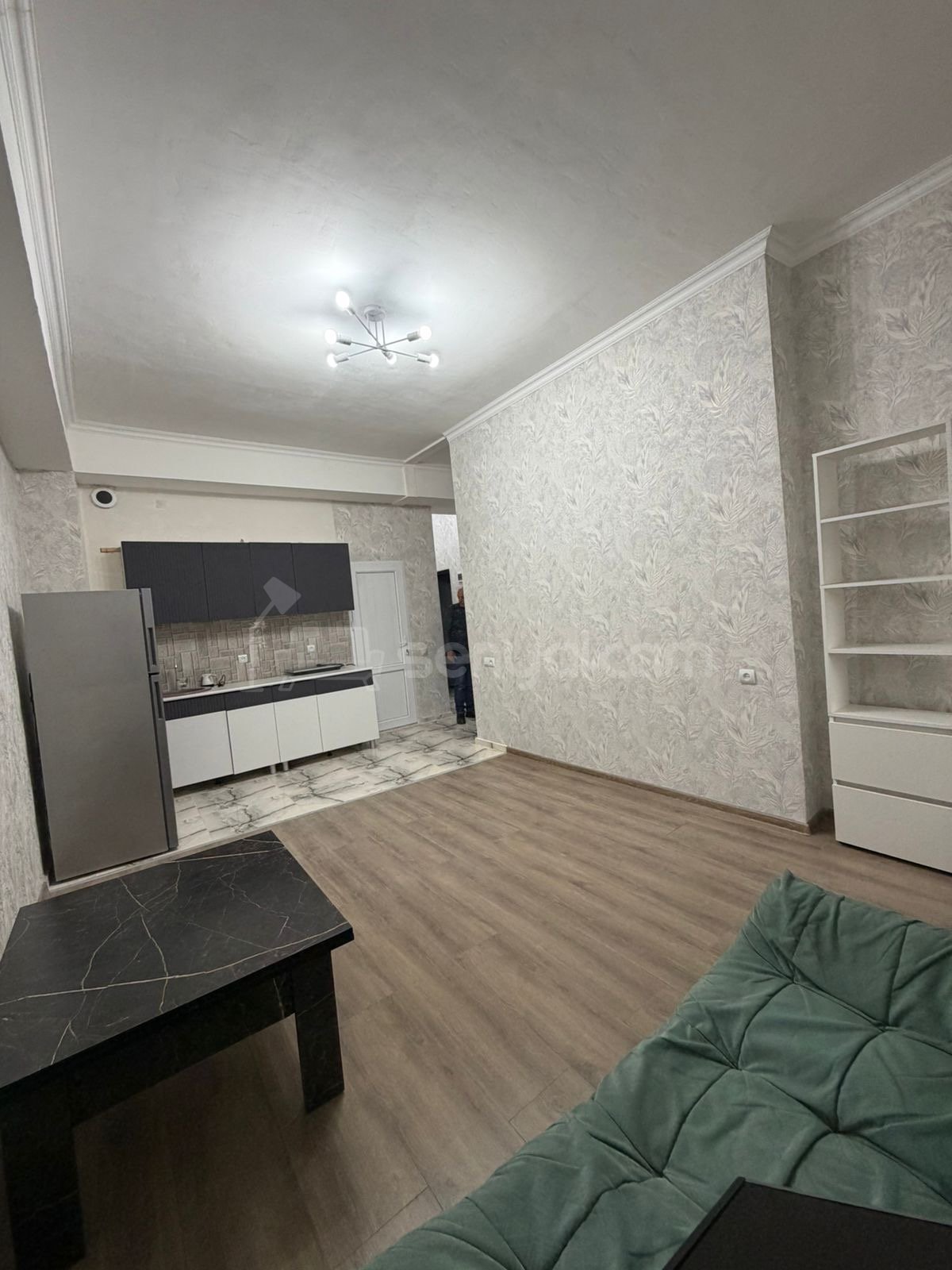 2 Սենյականոց Բնակարան Նորակառույցում, 42քմ, 9/9 հարկ, Կապիտալ Վերանորոգված, Կահավորված, Արևկող