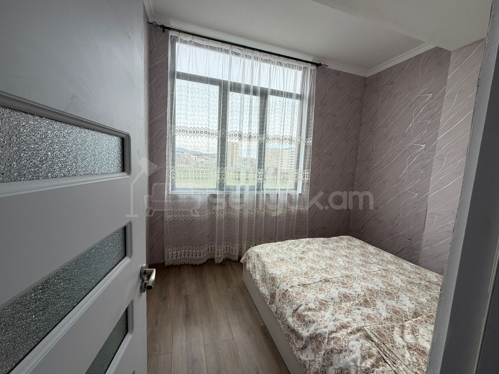 2 Սենյականոց Բնակարան Նորակառույցում, 42քմ, 9/9 հարկ, Կապիտալ Վերանորոգված, Կահավորված, Արևկող