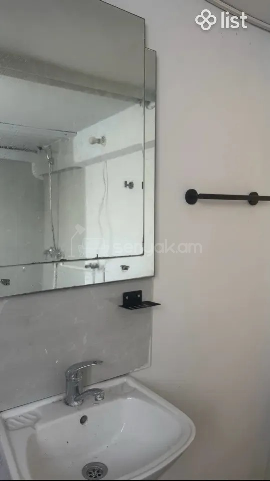 1 Սենյականոց Բնակարան Քարե Շենքում, 38քմ, 1/1 հարկ, Կապիտալ Վերանորոգված, Կահավորված