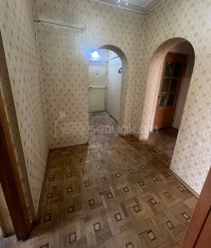 2 Սենյականոց Բնակարան Քարե Շենքում, 52քմ, 3/5 հարկ, Նորմալ Վիճակում, Կահավորված