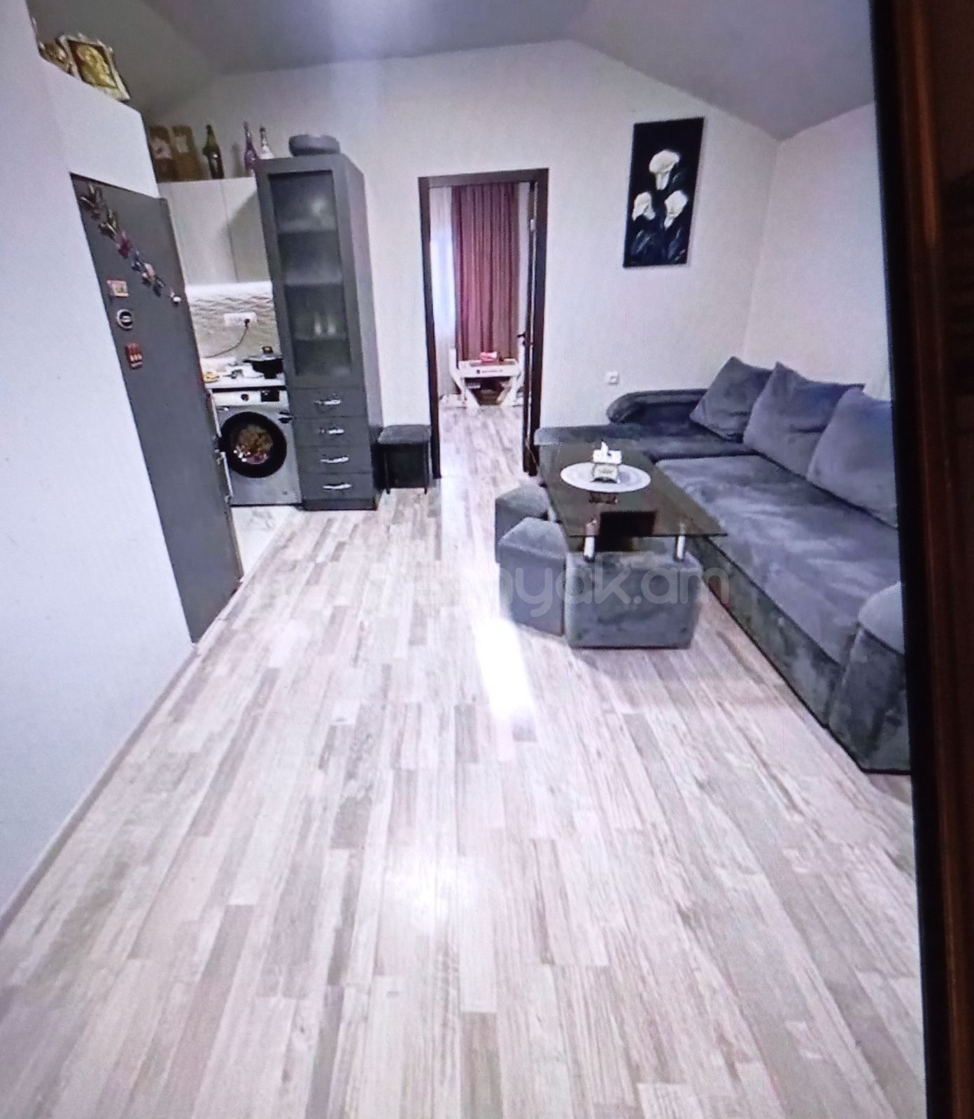 2 Սենյականոց Բնակարան Նորակառույց Քարե Շենքում, 42քմ, 3/3 հարկ, Կապիտալ Վերանորոգված