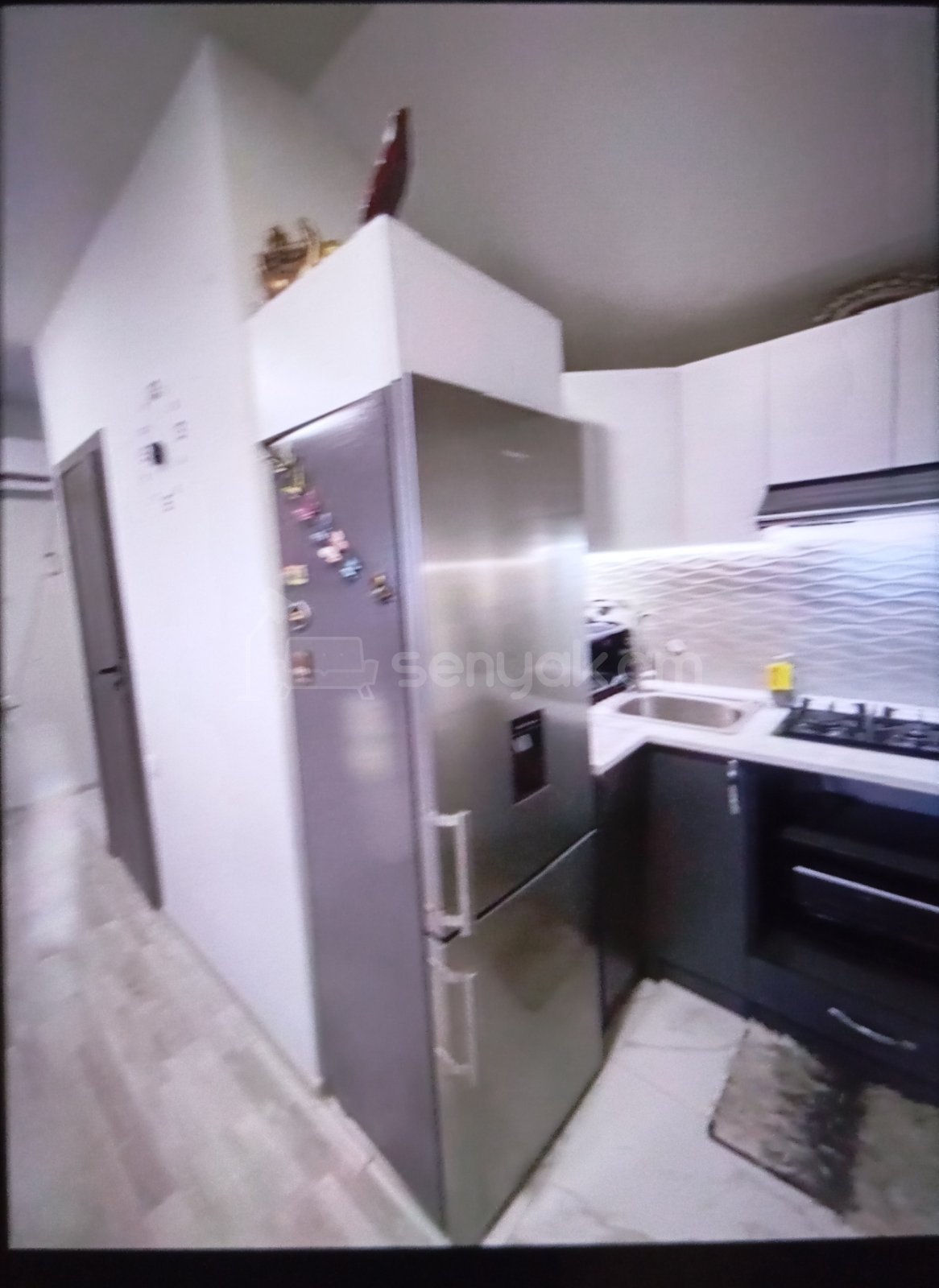 2 Սենյականոց Բնակարան Նորակառույց Քարե Շենքում, 42քմ, 3/3 հարկ, Կապիտալ Վերանորոգված