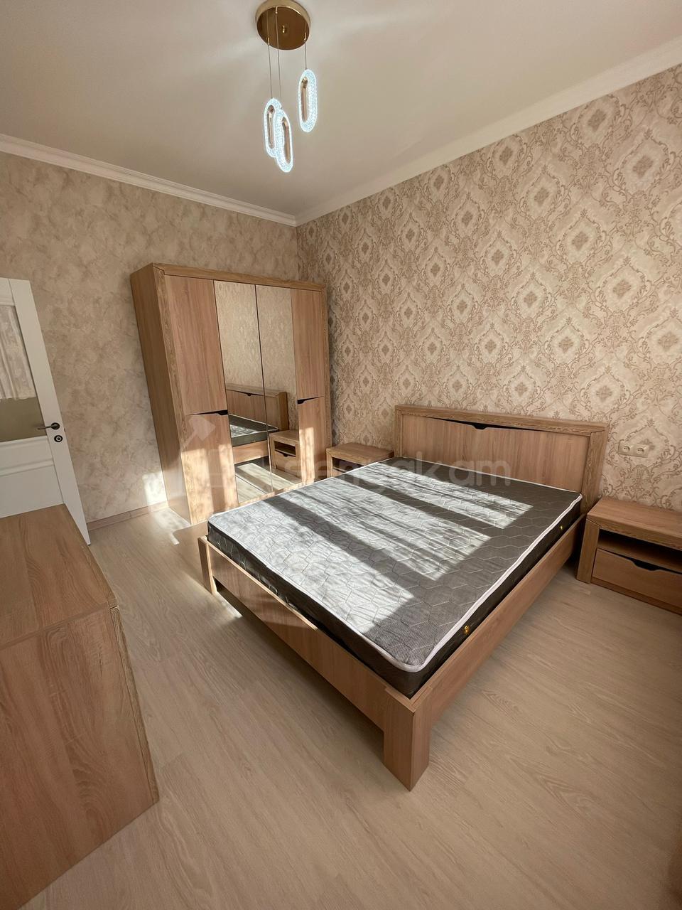 3 Սենյականոց Բնակարան Նորակառույցում, 80քմ, 2/5 հարկ, Կապիտալ Վերանորոգված, Կահավորված, Արևկող