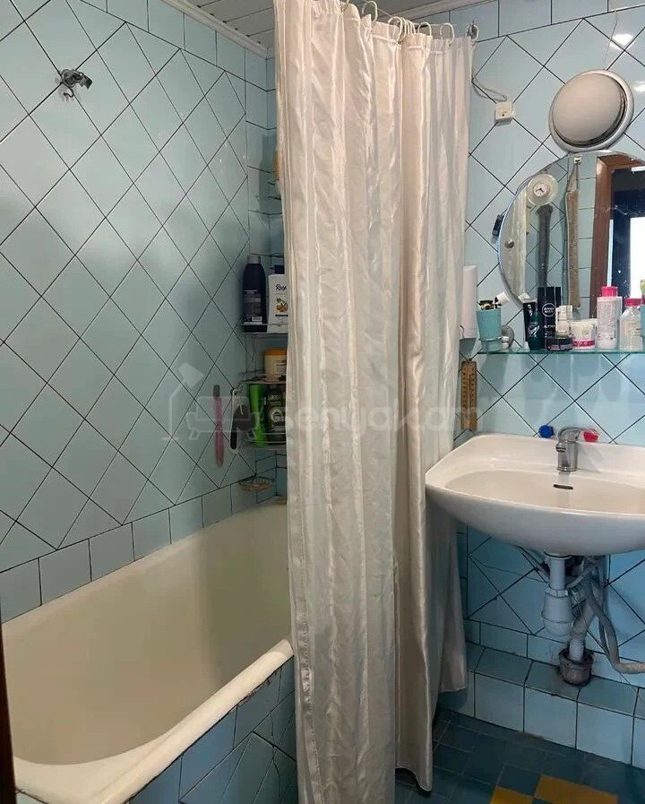 4 Սենյականոց Բնակարան, 109քմ, 7/9 հարկ, Նորմալ Վիճակում