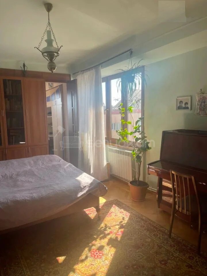 3 Սենյականոց Բնակարան, 110քմ, 7/9 հարկ, Նորմալ Վիճակում